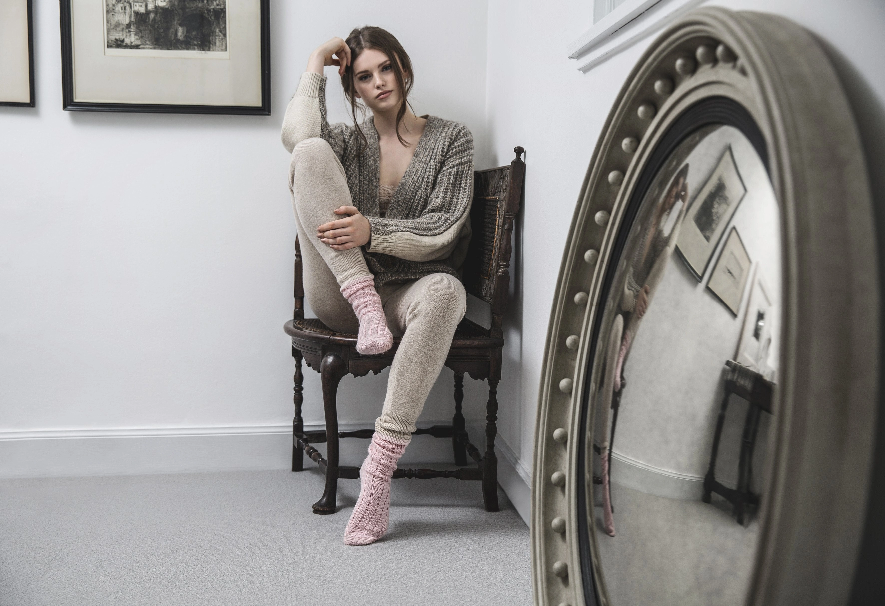 Cozy British Alpaca Bed Socks: Wrap Your Feet in Luxury!